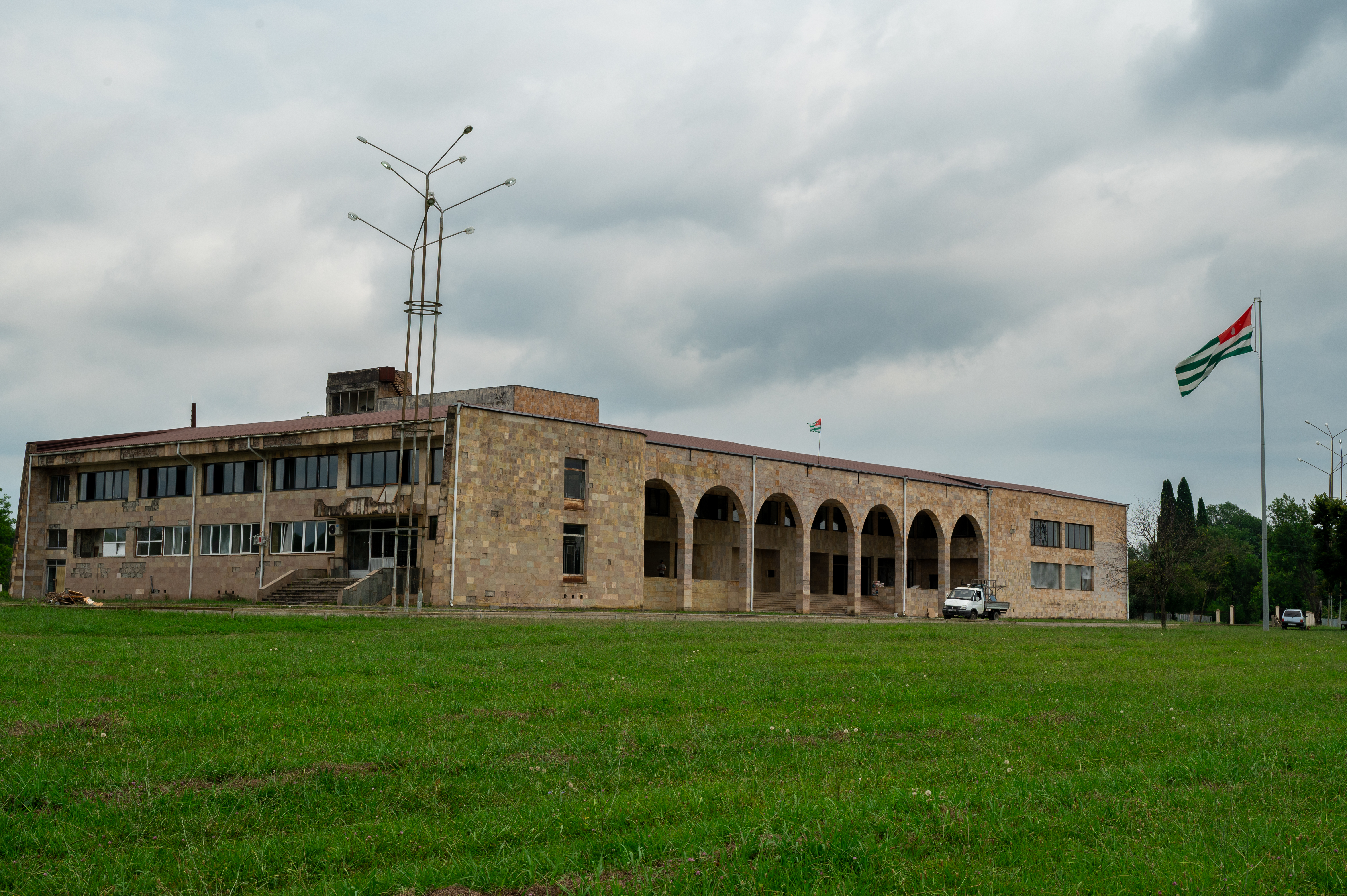 Dilin Şarkısı ''Abızföa-Абызшәа' Atavatan, Anadili ve Gelecek Üzerine